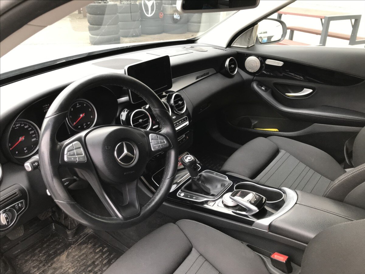 Mercedes-Benz Třídy C Kombi 1,6 l 100 kw