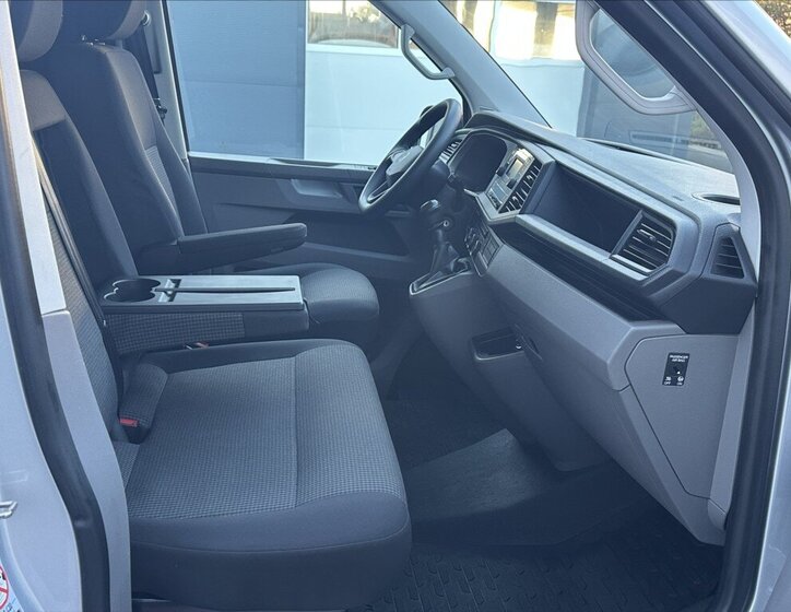 Volkswagen Transporter Skříň 2,0 l 110 kw