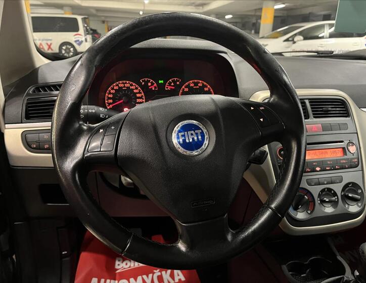 Fiat Grande Punto 11