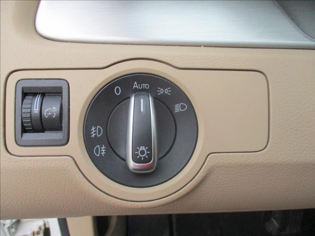 Volkswagen Passat Kombi 2,0 l 103 kw