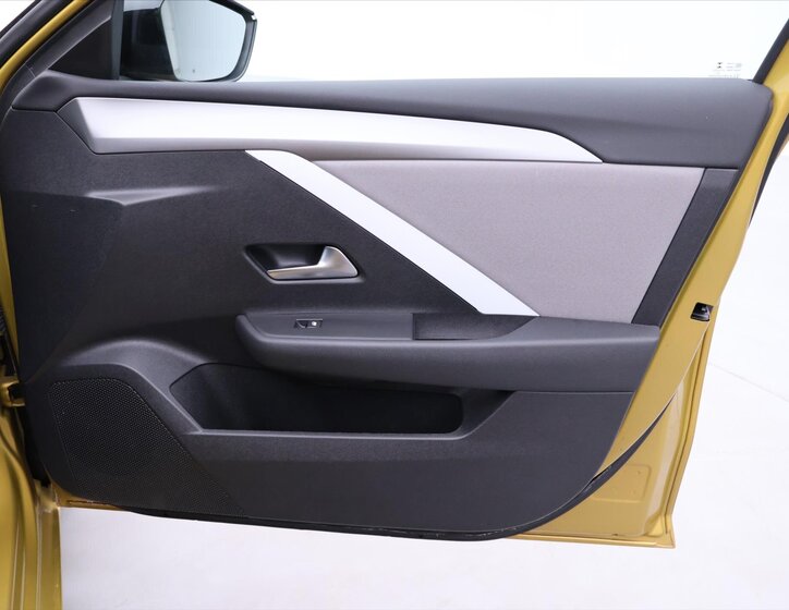 Opel Astra Hatchback 1,2 l 81 kw