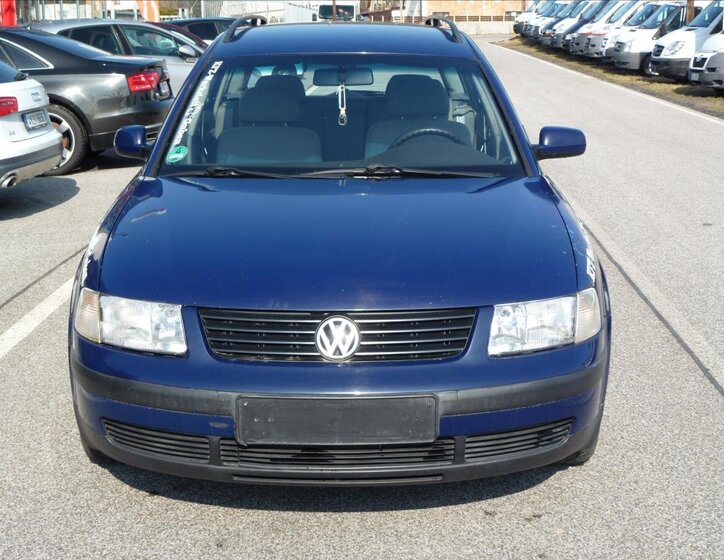 Volkswagen Passat Kombi 1,6 l 74 kw