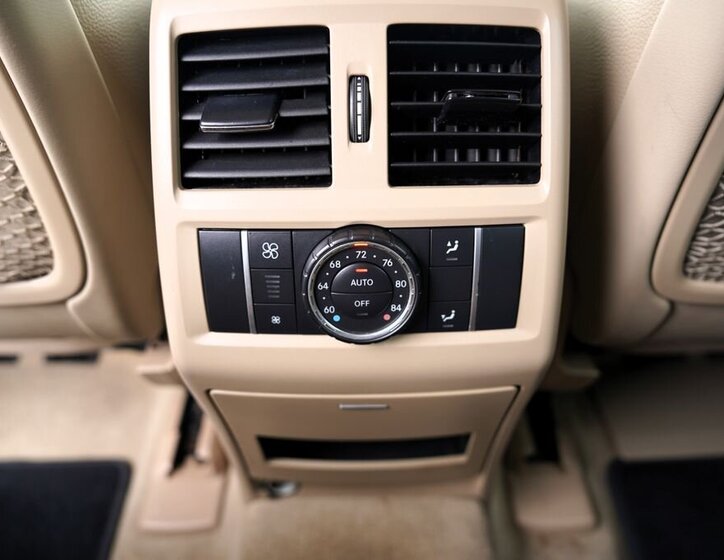 Mercedes-Benz GL SUV 4,7 l 320 kw