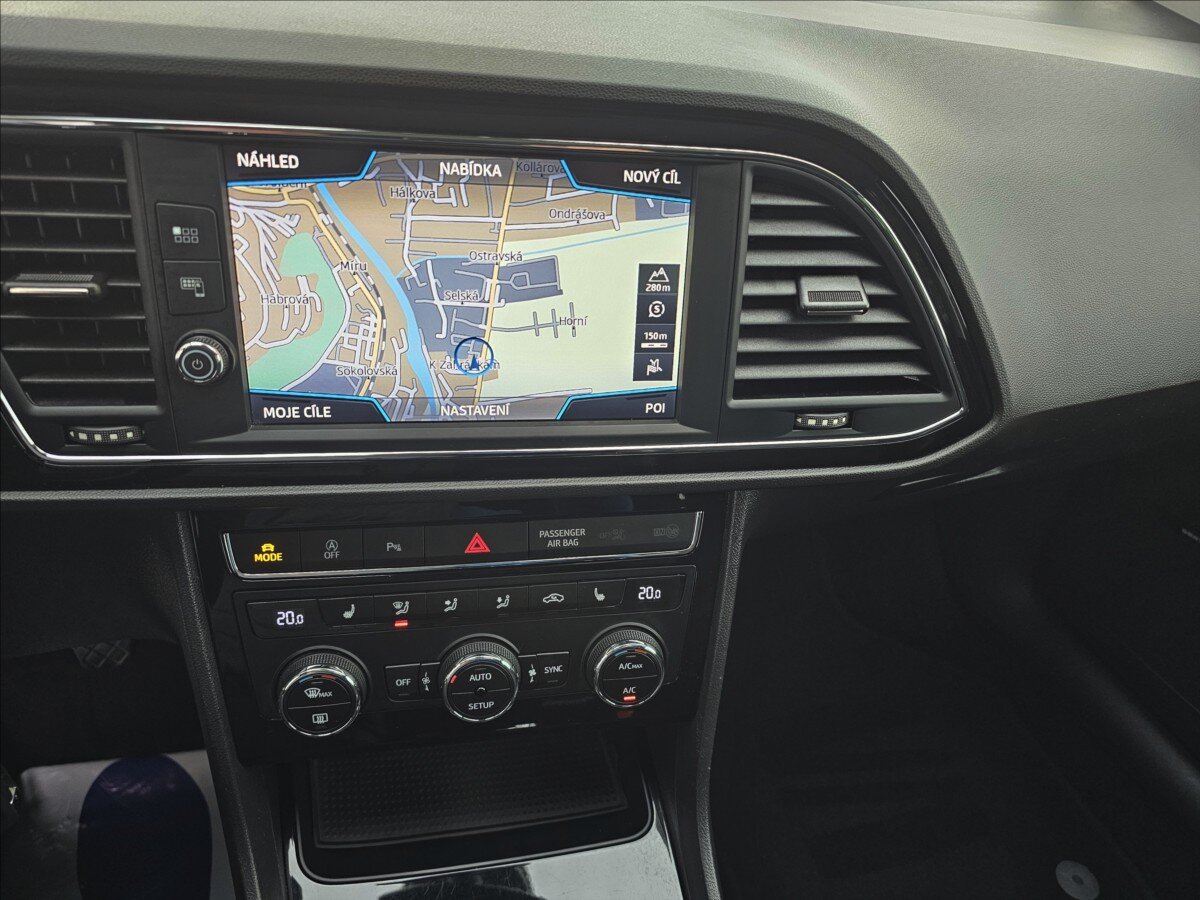 Seat Leon Hatchback 1,4 l 110 kw