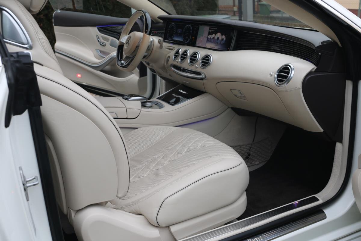 Mercedes-Benz Třídy S Kupé 4,7 l 335 kw