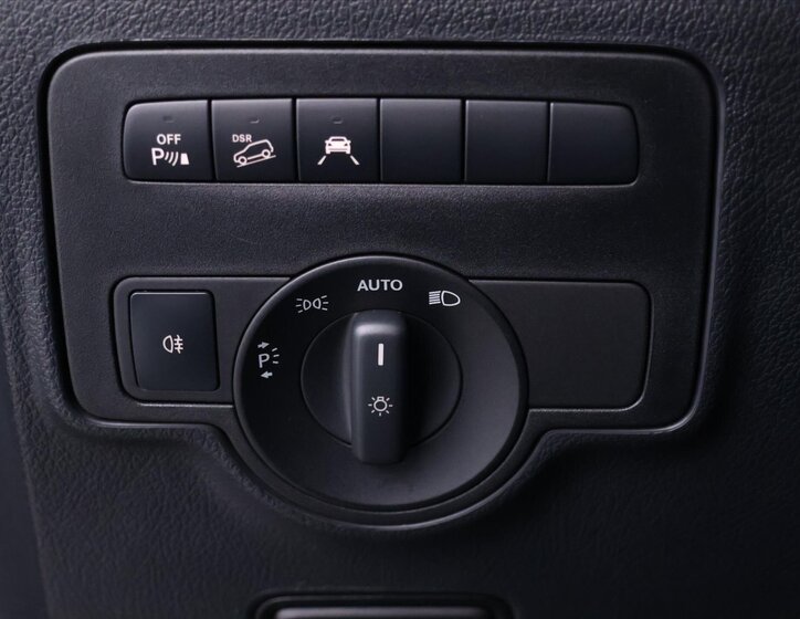 Mercedes-Benz Vito 17