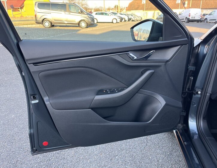 Škoda Scala Hatchback 999,0 85 kw