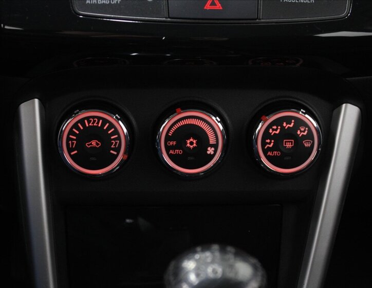 Mitsubishi Lancer Liftback 1,6 l 86 kw