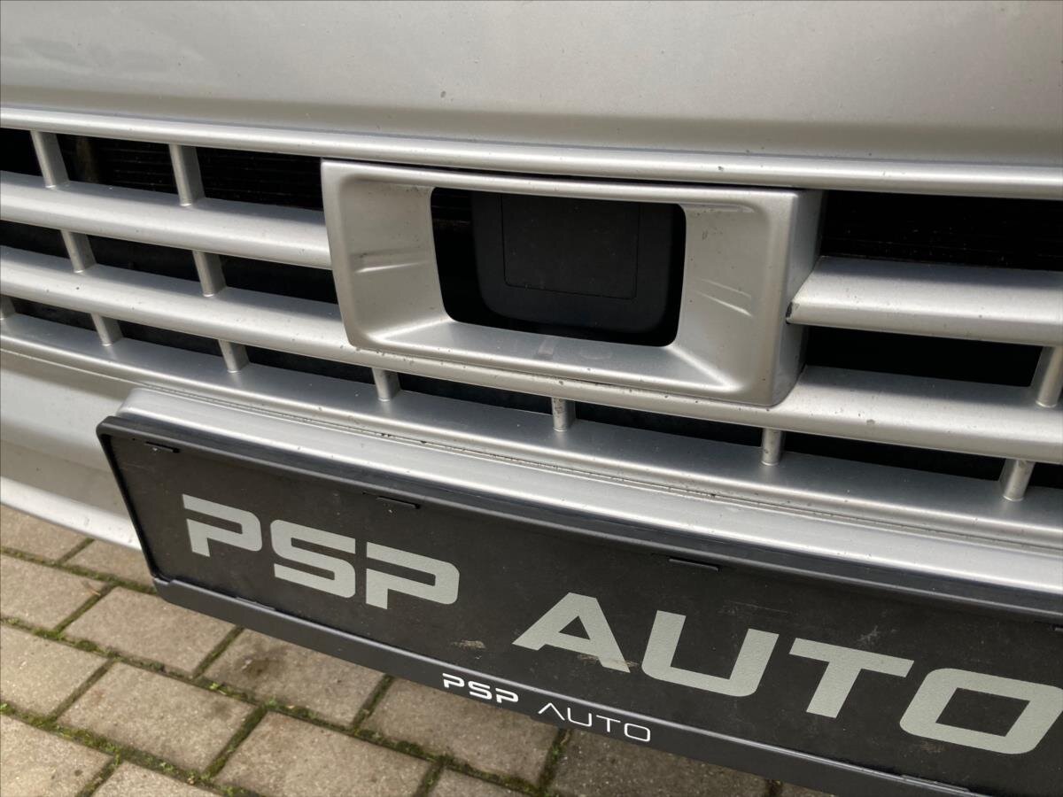 Volkswagen Transporter Kombi 2,0 l 110 kw