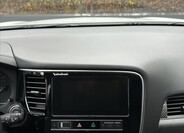 Mitsubishi Outlander 24