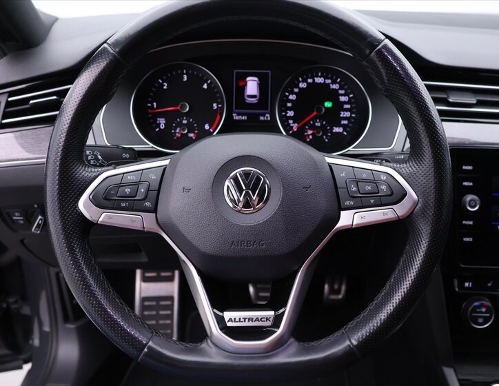 Volkswagen Passat 16