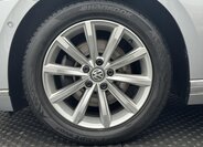 Volkswagen Passat Kombi 1,5 l 110 kw