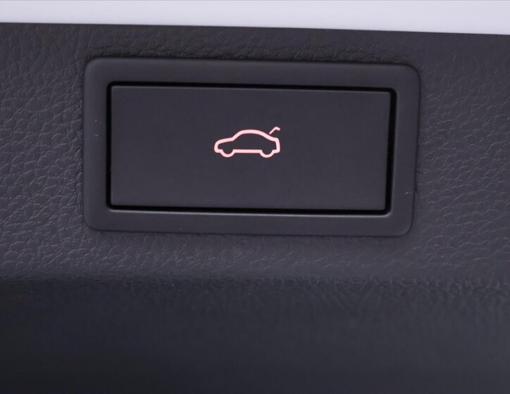 Škoda Karoq SUV / Terénní 2,0 l 110 kw