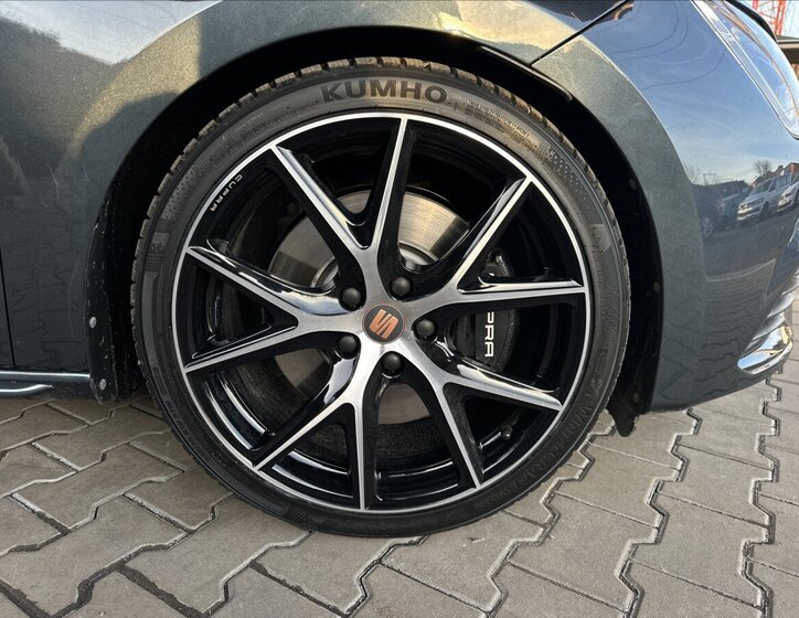 Seat Leon Kombi 2,0 l 221 kw