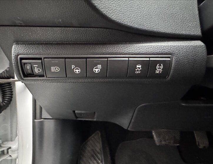 Toyota Corolla Sedan / Limuzína 1,8 l 72 kw