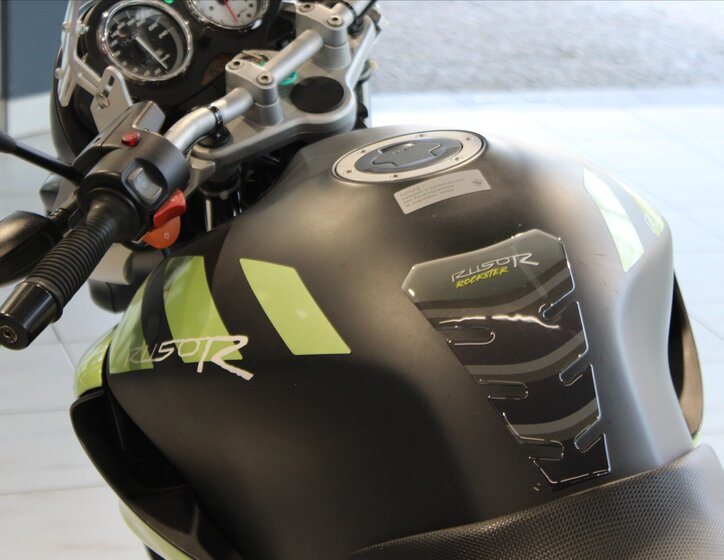 BMW Ostatní Ostatní 1,1 l 62 kw