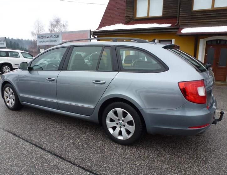 Škoda Superb Kombi 1,6 l 77 kw