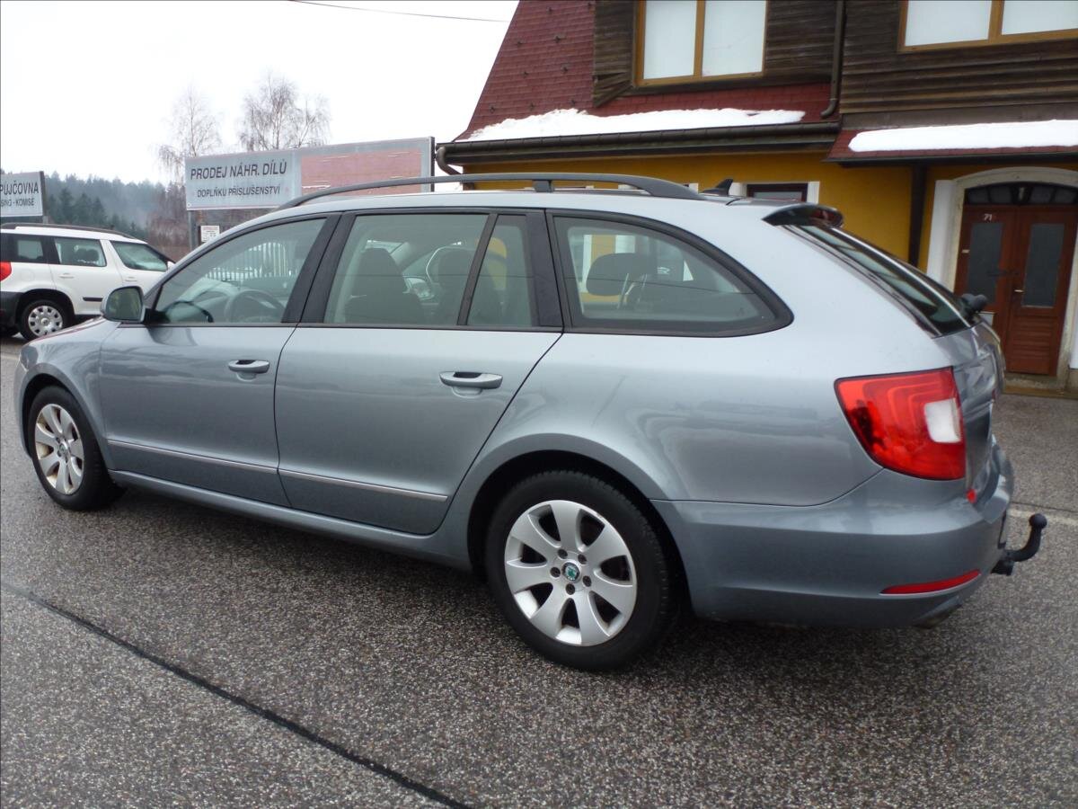 Škoda Superb Kombi 1,6 l 77 kw