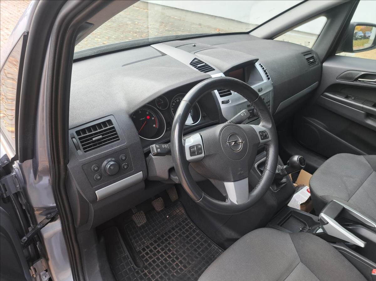 Opel Zafira Kombi 1,7 l 81 kw