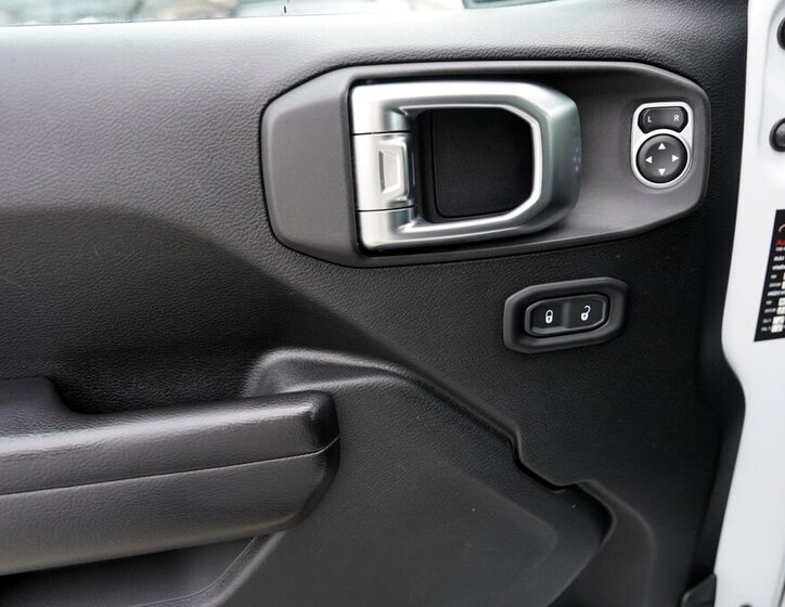 Jeep Wrangler SUV / Terénní 2,1 l 147 kw