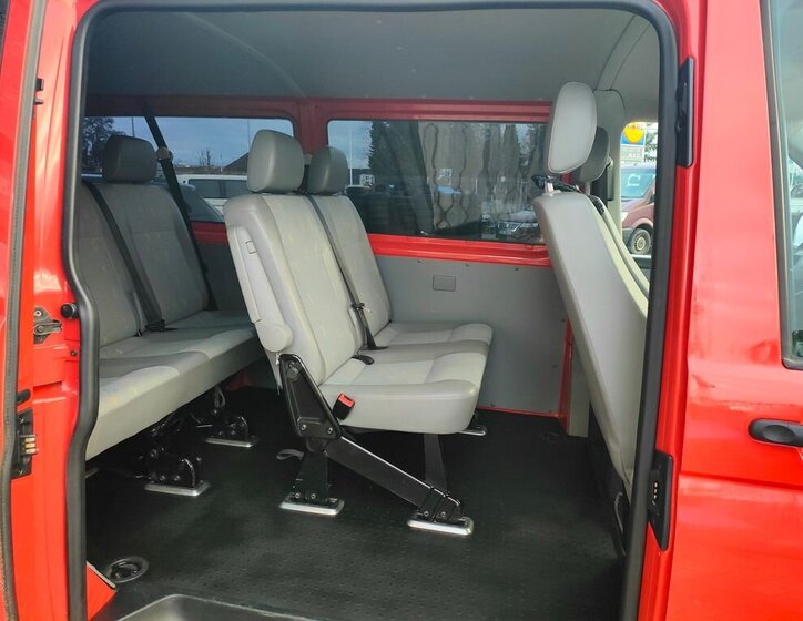 Volkswagen Transporter 12