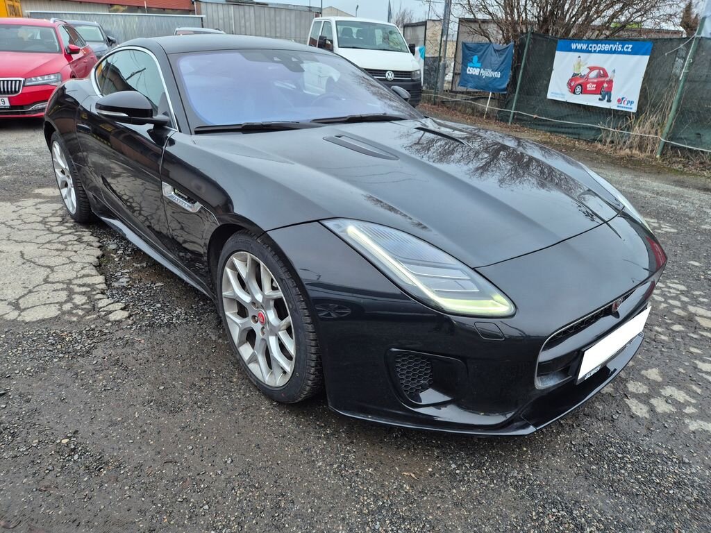 Jaguar F-Type Kupé 2,0 l 221 kw