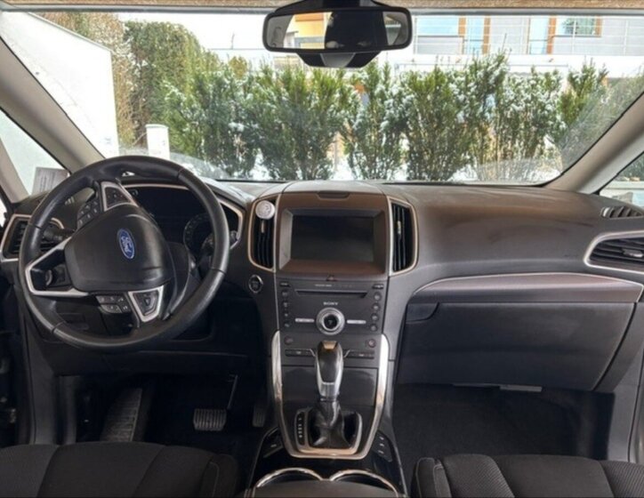 Ford S-MAX MPV 0,0 110 kw