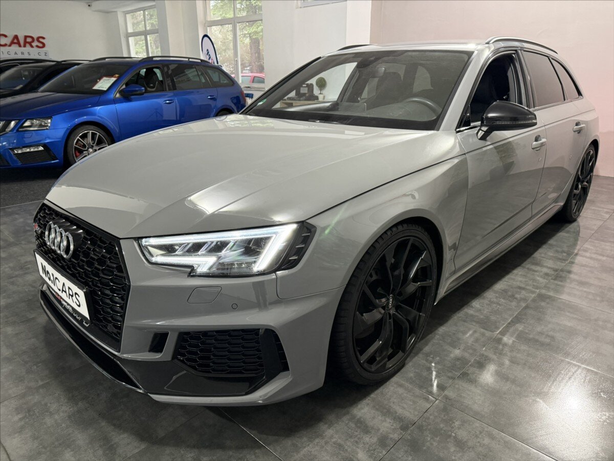 Audi RS 4 Kombi 2,9 l 331 kw