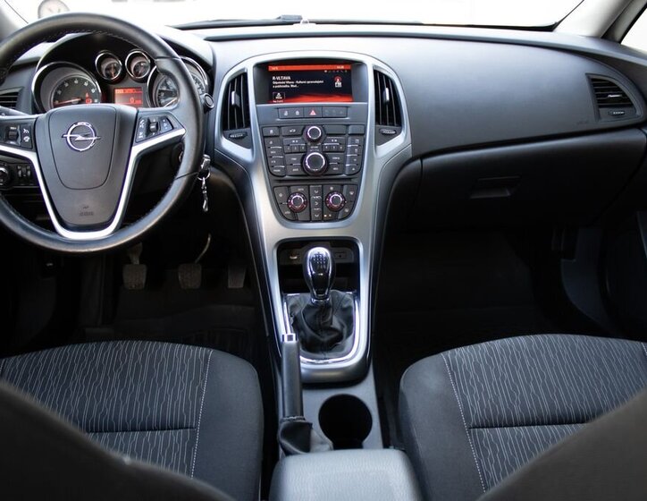 Opel Astra Sedan / Limuzína 1,4 l 103 kw