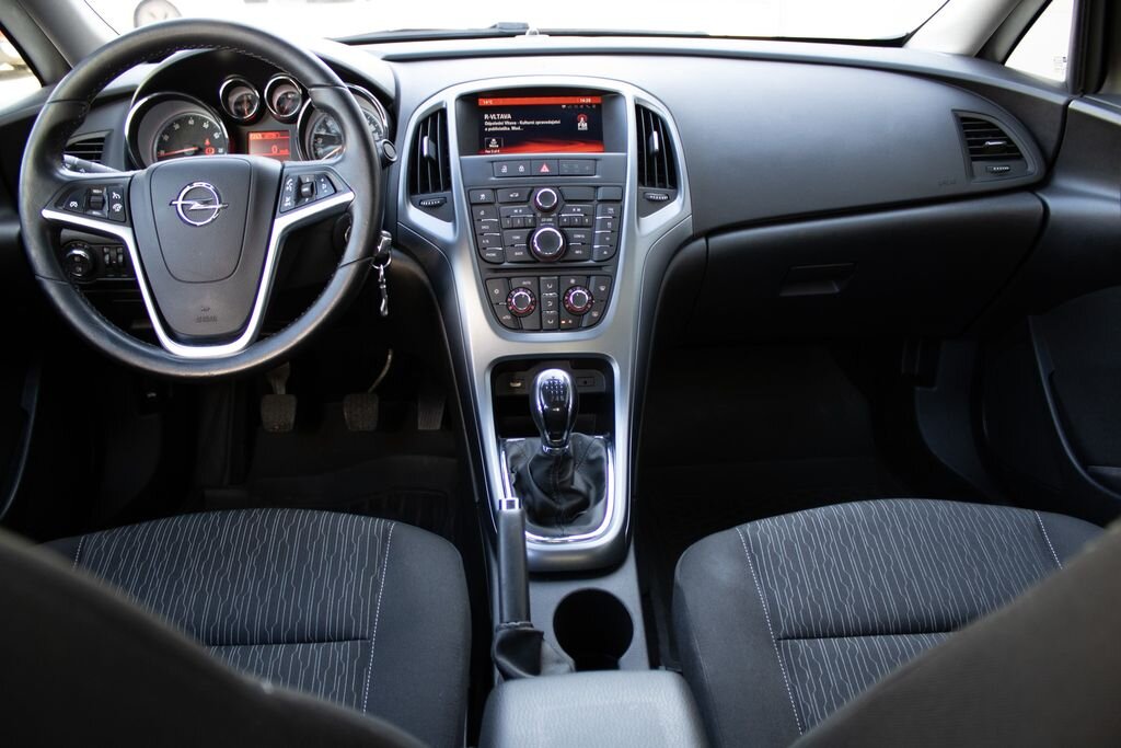 Opel Astra Sedan / Limuzína 1,4 l 103 kw