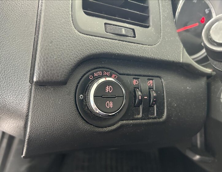 Opel Insignia Kombi 2,0 l 96 kw