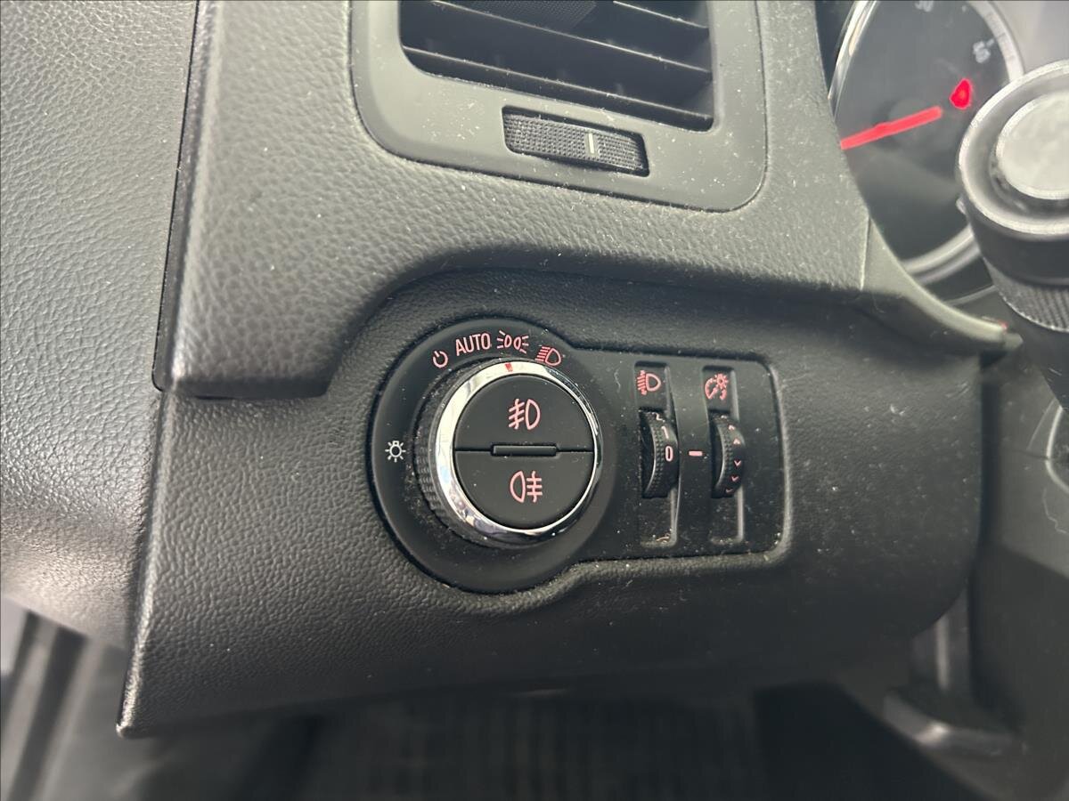 Opel Insignia Kombi 2,0 l 96 kw