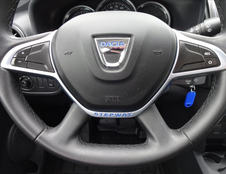 Dacia Sandero Hatchback 898,0 66 kw