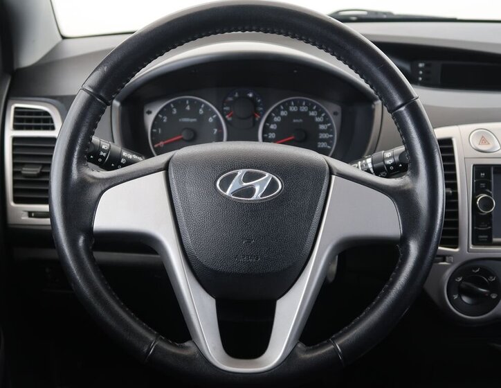 Hyundai i20 Hatchback 1,4 l 74 kw