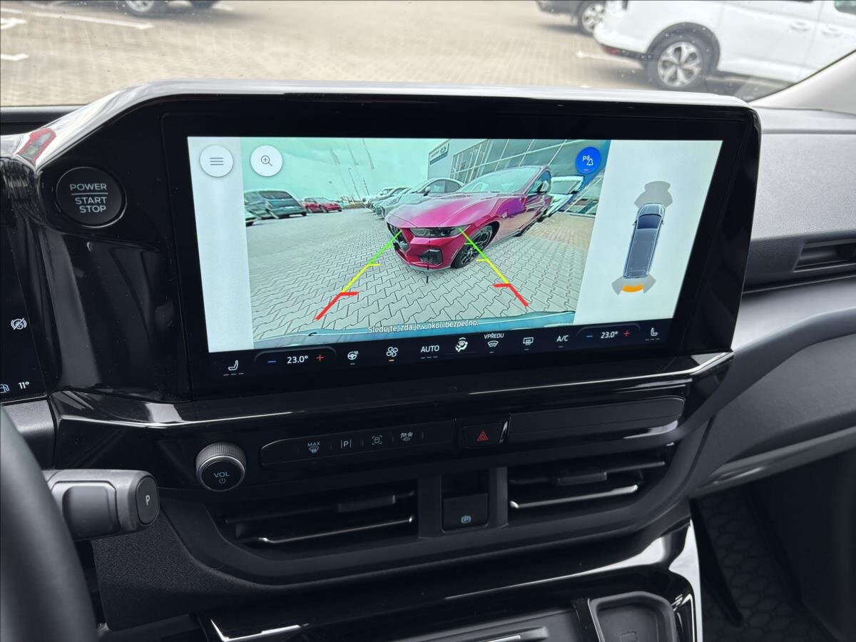 Ford Tourneo Custom Kombi 2,0 l 125 kw