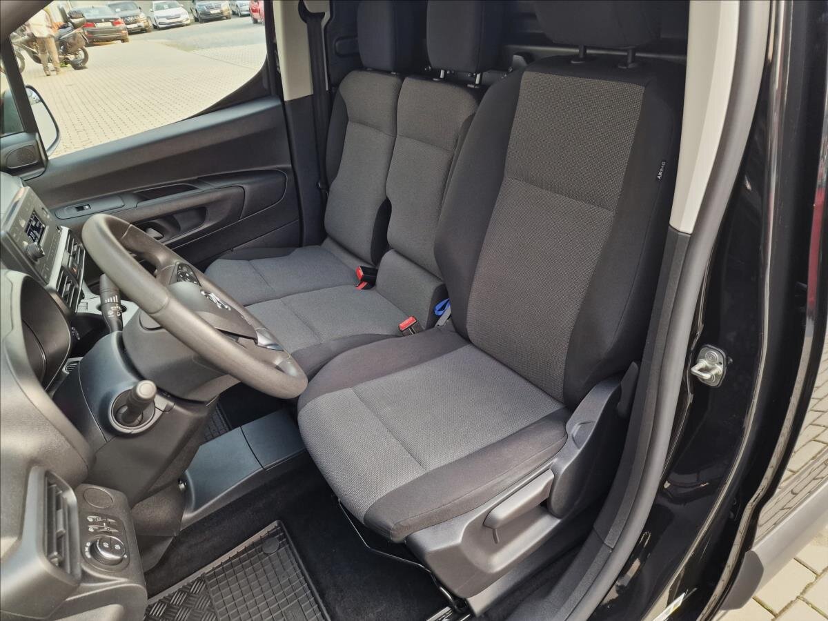 Opel Combo Skříň 1,5 l 75 kw