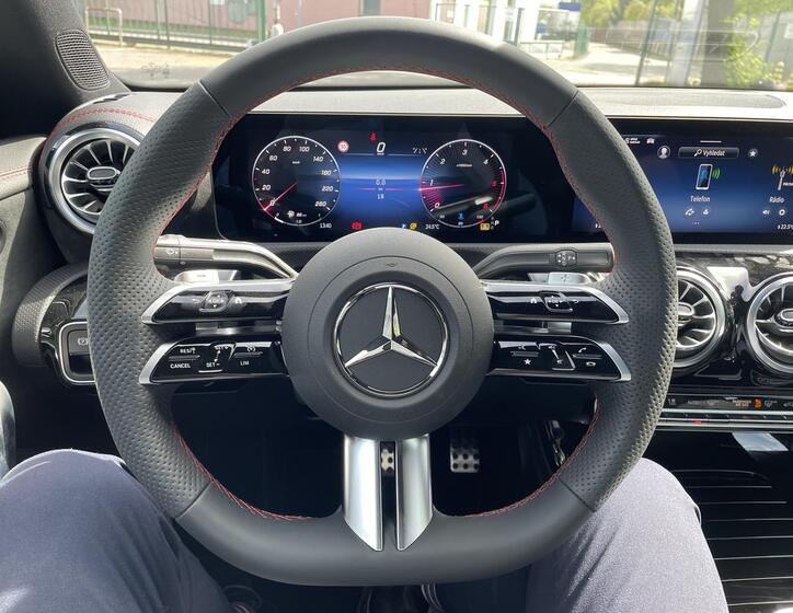 Mercedes-Benz CLA 11