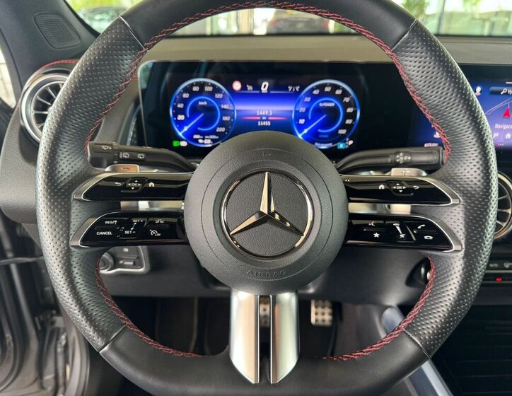 Mercedes-Benz EQB SUV / Terénní 0,0 215 kw