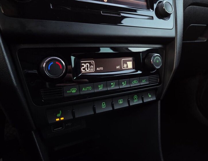 Škoda Rapid Hatchback 999,0 81 kw