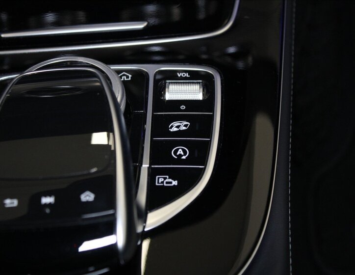 Mercedes-Benz Třídy E 22