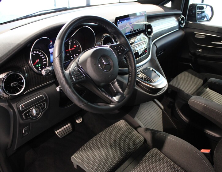 Mercedes-Benz Třídy V 11