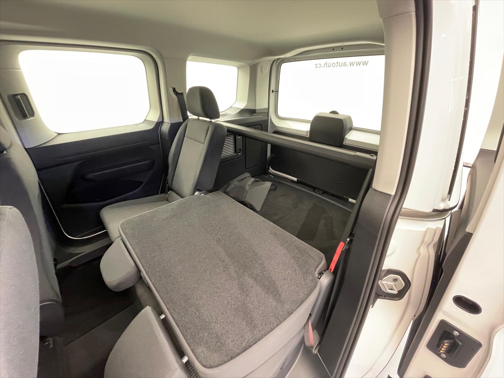 Volkswagen Caddy Kombi 1,5 l 84 kw