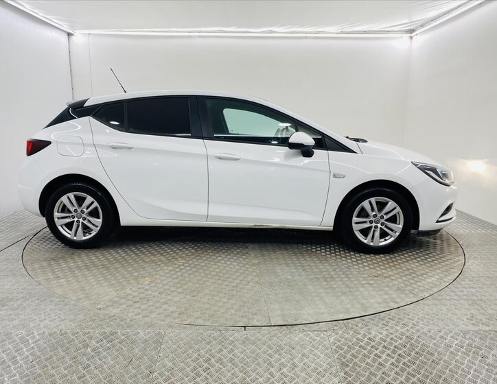 Opel Astra Hatchback 1,4 l 74 kw