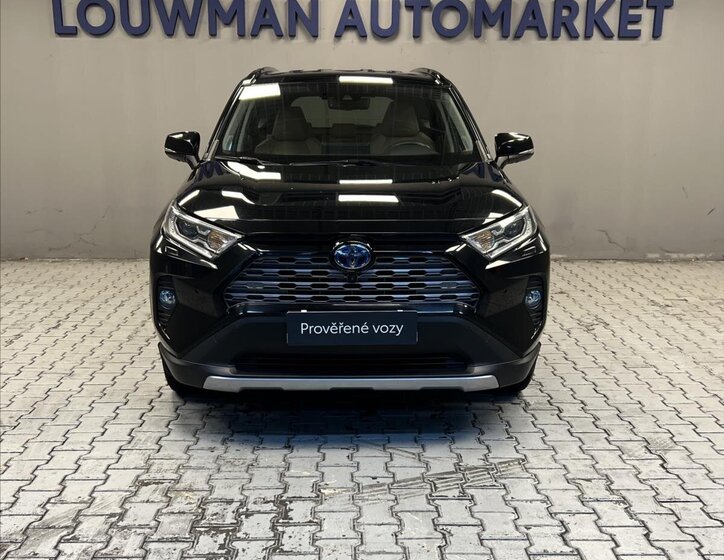 Toyota RAV4 SUV / Terénní 2,5 l 131 kw