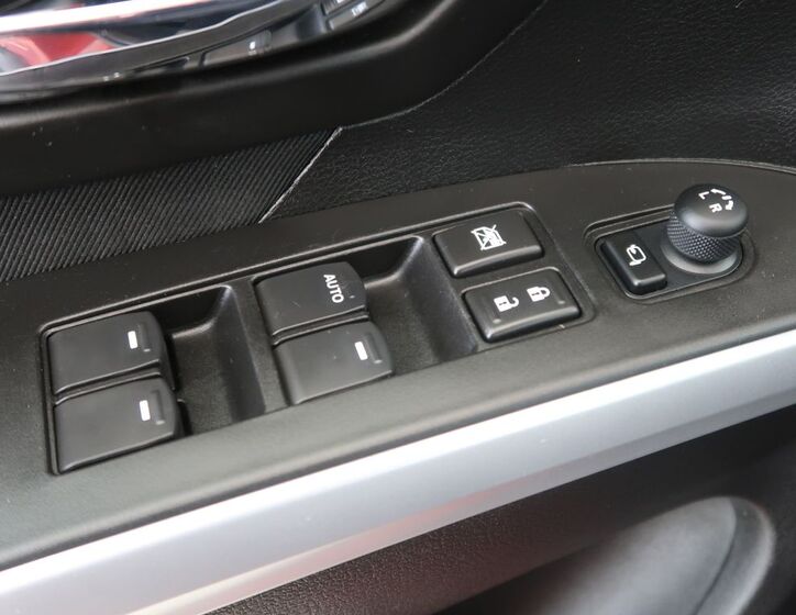 Suzuki SX4 S-Cross 21