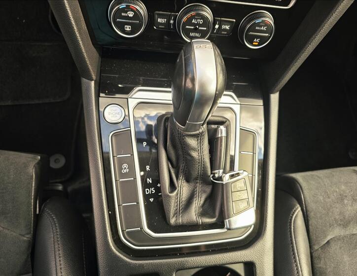 Volkswagen Passat 24