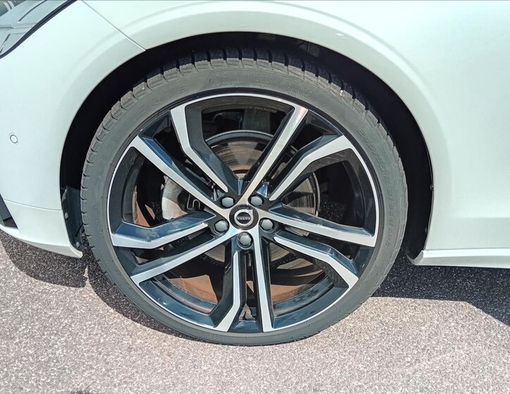 Volvo S90 Sedan 2,0 l 173 kw