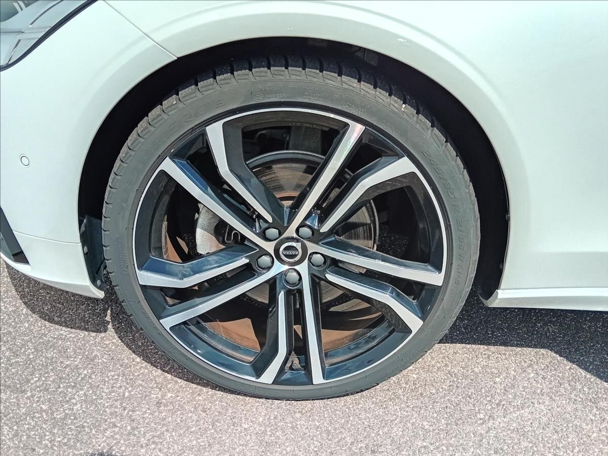 Volvo S90 Sedan 2,0 l 173 kw