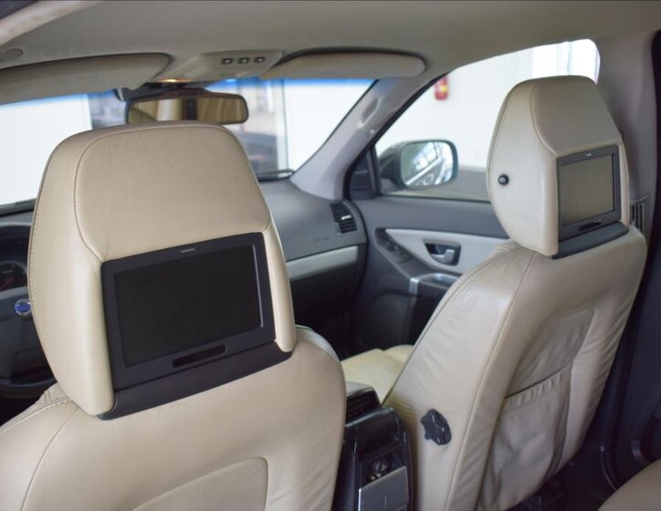 Volvo XC90 SUV / Terénní 2,4 l 136 kw