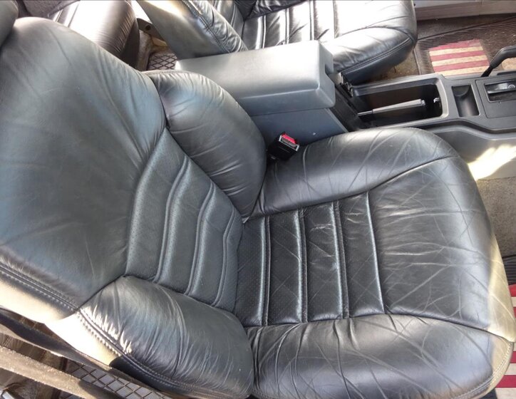 Jeep Cherokee SUV 4,0 l 136 kw